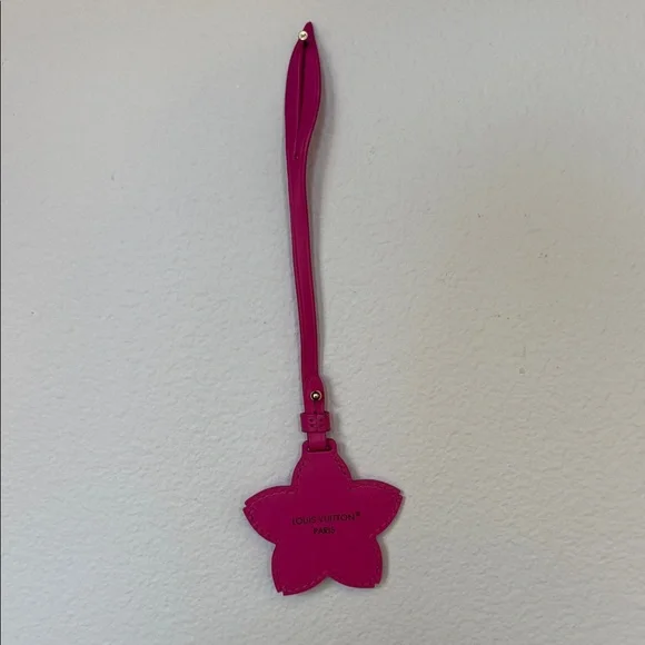 Louis Vuitton x Takashi Murakami Sakura Floral Bag Charm - Authentic - Picture 2 of 3